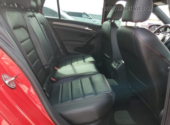 3VW5T7AU0MM009837 2021 VOLKSWAGEN GTI Red Հետևի նստատեղերի տեսք