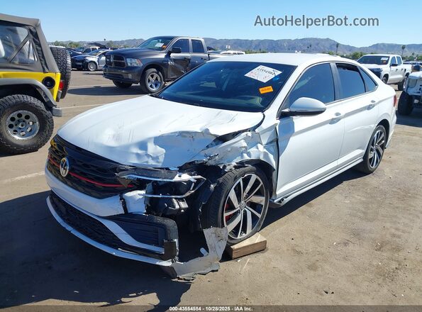 3VW6T7BU0LM047229 2020 VOLKSWAGEN JETTA Белый Передняя левая четверть