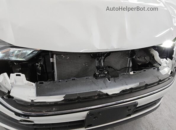 3VW7M7BU9RM032660 2024 VOLKSWAGEN JETTA White 