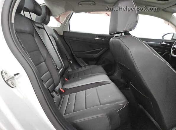 3VW7M7BU9RM032660 2024 VOLKSWAGEN JETTA White Widok tylnych siedzeń