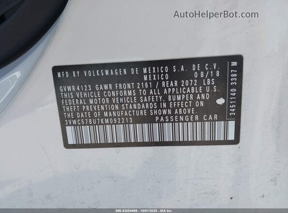 3VWC57BU7KM092213 2019 VOLKSWAGEN JETTA White Vista del compartimento del motor