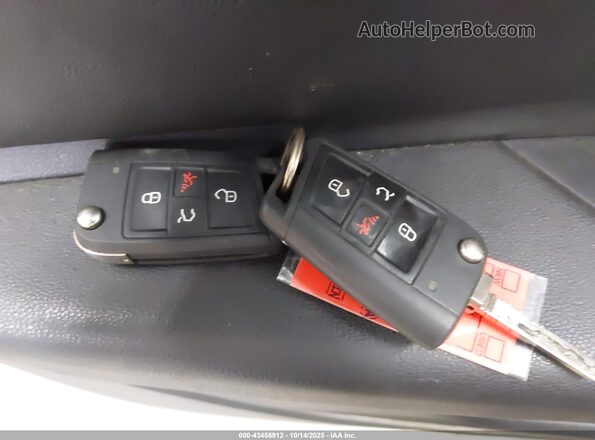 3VWCB7BU2LM053569 2020 VOLKSWAGEN JETTA White Vista del salpicadero