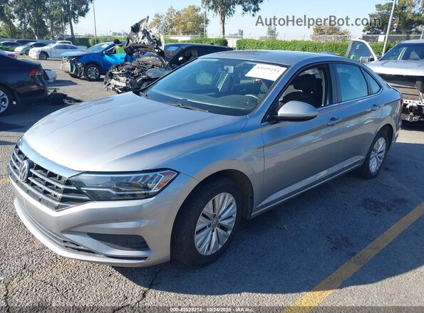 3VWCB7BU3LM055475 2020 VOLKSWAGEN JETTA Серебряный Передняя левая четверть