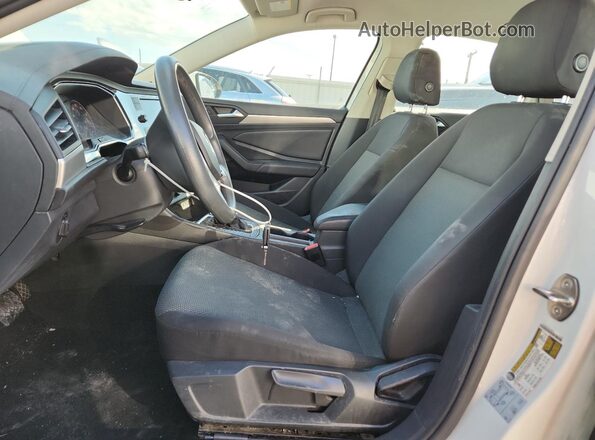 3VWCB7BUXLM052136 2020 VOLKSWAGEN JETTA Белый Вид салона спереди
