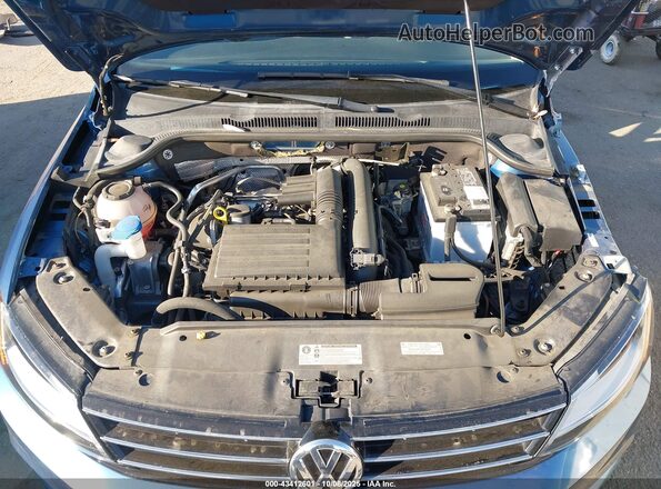 3VWDB7AJ4JM225061 2018 VOLKSWAGEN JETTA Blue 