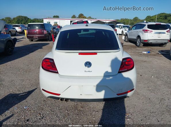 3VWFD7AT1JM709421 2018 VOLKSWAGEN BEETLE White 