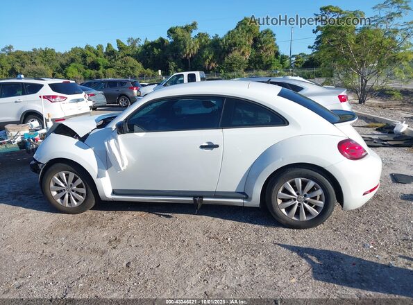 3VWFD7AT1JM709421 2018 VOLKSWAGEN BEETLE White 