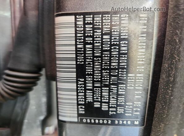 3VWFD7AT3JM717052 2018 VOLKSWAGEN BEETLE Gray 