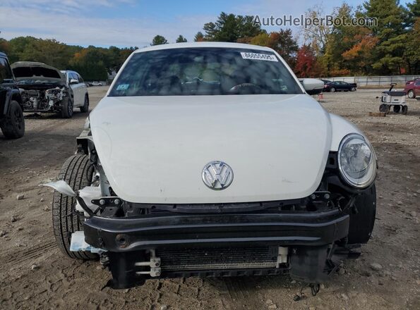 3VWFD7AT9KM719972 2019 VOLKSWAGEN BEETLE White 