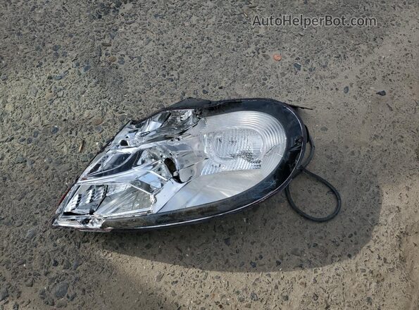 3VWJD7AT4JM727714 2018 VOLKSWAGEN BEETLE Black Engine compartment view