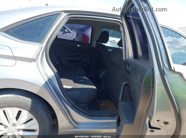 3VWN57BU0LM046801 2020 VOLKSWAGEN JETTA Silver VIN կոդի պիտակի տեսք
