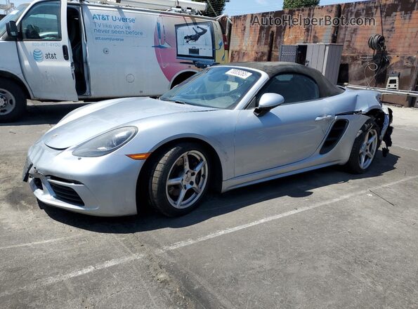 WP0CA2A80HS220216 2017 PORSCHE BOXSTER Silver 