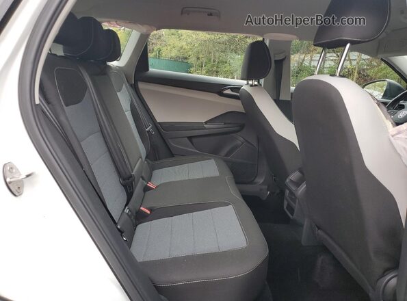 3VV8C7B26SM041980 2025 VOLKSWAGEN TAOS White 