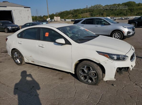 3KPF24AD4LE211985 2020 KIA FORTE White Front view