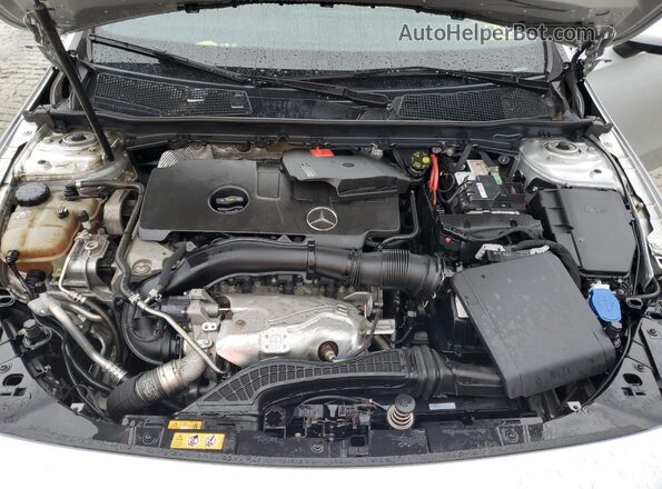 W1K3G4FB9NJ365955 2022 MERCEDES-BENZ A-CLASS Silver Widok komory silnika