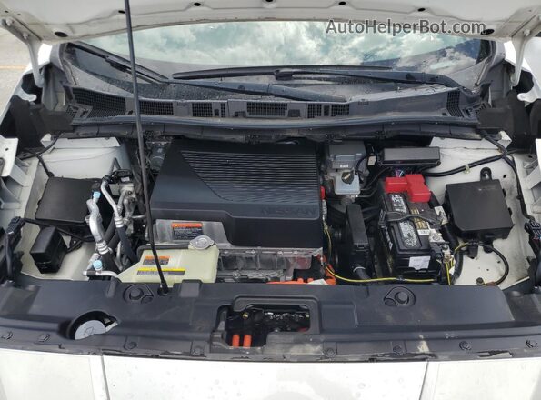 1N4AZ1CP7JC308622 2018 NISSAN LEAF White 