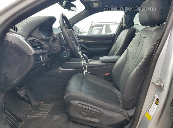 5UXKU0C53K0H99586 2019 BMW X6 Silver Widok deski rozdzielczej