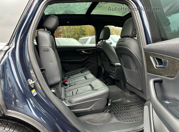 WA1ACBF78SD003214 2025 AUDI Q7 Black Front interior view