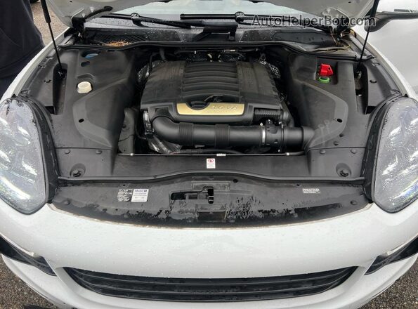 WP1AA2A26GLA08205 2016 PORSCHE CAYENNE White წინა პანელის ხედი