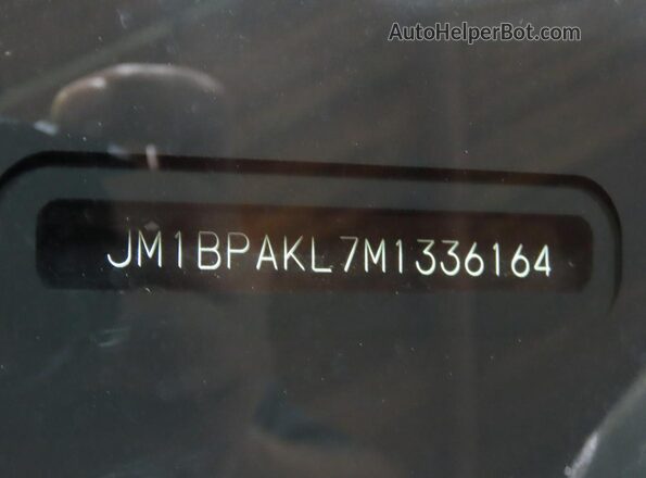 JM1BPAKL7M1336164 2021 MAZDA 3 Черный Вид задней части салона