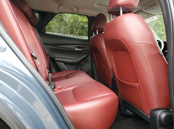 3MVDMBCM0RM650813 2024 MAZDA CX30 Gray Widok wnętrza z tyłu