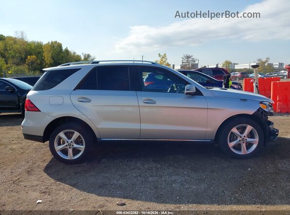 4JGDA5HB8HA989619 2017 MERCEDES-BENZ GLE 350 Серебряный Вид задней части салона