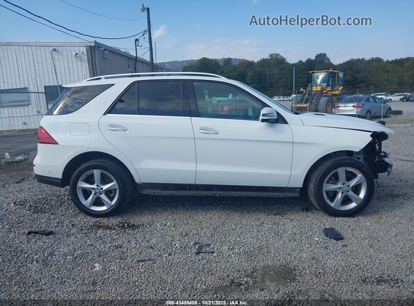 4JGDA5JB8HA858331 2017 MERCEDES-BENZ GLE 350 White Սալոնի 360 աստիճան տեսք