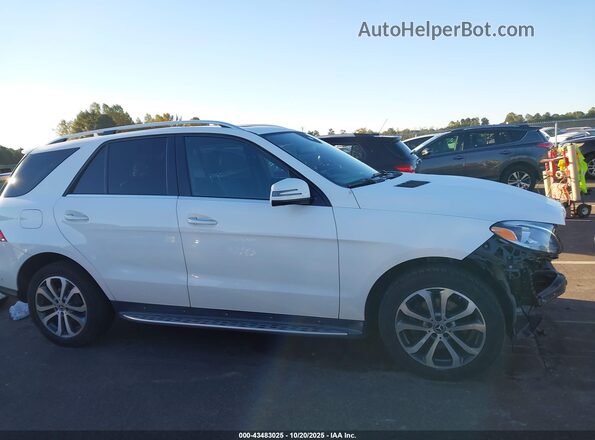 4JGDA5JBXJB085765 2018 MERCEDES-BENZ GLE 350 White Вид задньої частини салону