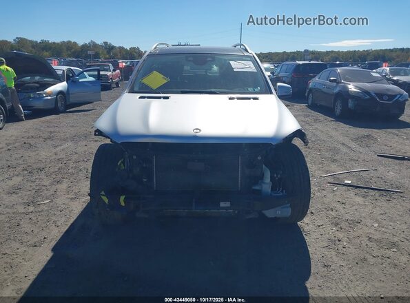 4JGDF6EE1JB074262 2018 MERCEDES-BENZ GLS 450 Silver Вид задньої частини салону