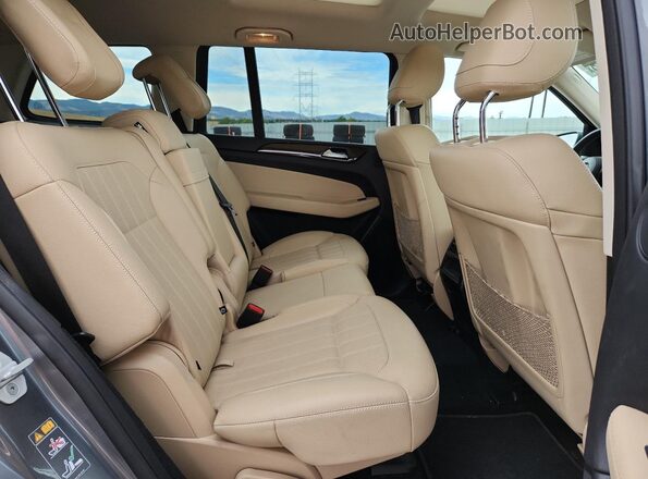4JGDF6EE2JB031159 2018 MERCEDES-BENZ GLS Серый 