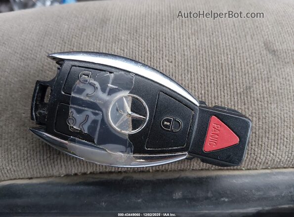 4JGDF6EE3GA661660 2016 MERCEDES-BENZ GL 450 White Dashboard view