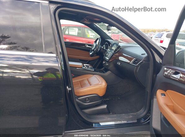 4JGDF6EE3JB067152 2018 MERCEDES-BENZ GLS 450 Black წინა სალონის ხედი
