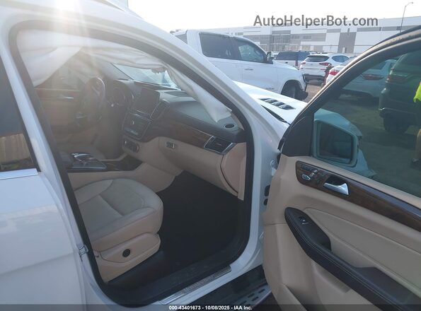 4JGDF6EE9JB005075 2018 MERCEDES-BENZ GLS 450 White Սալոնի դիմացի տեսք
