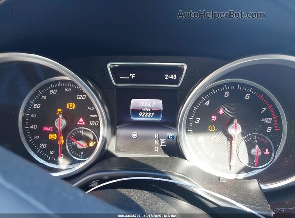 4JGDF7DE0JB099368 2018 MERCEDES-BENZ GLS 550 White Widok tylnych siedzeń