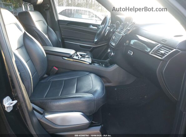 4JGDF7DE5HA824902 2017 MERCEDES-BENZ GLS 550 Black Front interior view