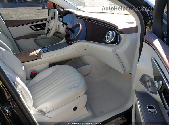 4JGDM4EB9PA028385 2023 MERCEDES-BENZ EQS 580 SUV Black Front interior view