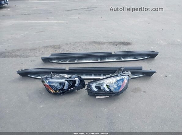 4JGFB4KB8NA785004 2022 MERCEDES-BENZ GLE 350 Black ხელსაწყოთა პანელის ხედი