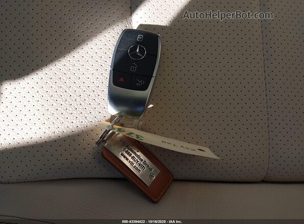 4JGFB5KB5PA855650 2023 MERCEDES-BENZ GLE 450 Белый Вид панели приборов