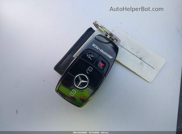 4JGFD6BB7RB225044 2024 MERCEDES-BENZ AMG GLE 53 COUPE Серебряный Вид панели приборов