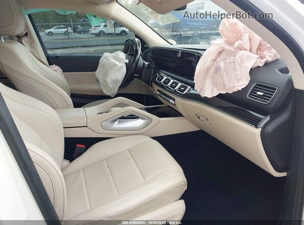 4JGFF5KE1RB123057 2024 MERCEDES-BENZ GLS 450 White Вид салону спереду