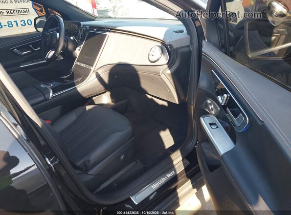 4JGGM1CB2PA039338 2023 MERCEDES-BENZ EQE 350 SUV Black Widok wnętrza z przodu