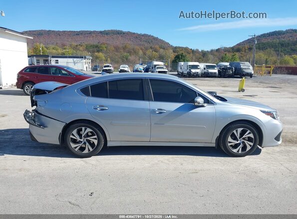 4S3BWAC69L3024216 2020 SUBARU LEGACY Silver Rear interior view