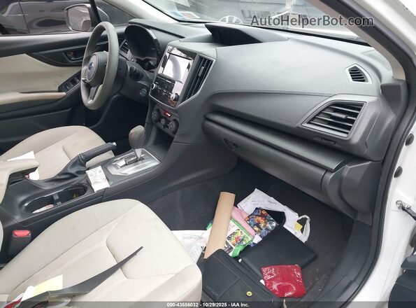 4S3GKAB68N3607785 2022 SUBARU IMPREZA Белый Вид салона спереди