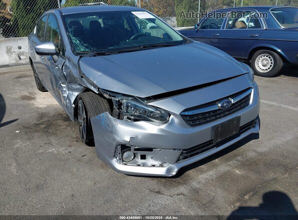 4S3GKAV60N3611101 2022 SUBARU IMPREZA Серебряный Вид спереди