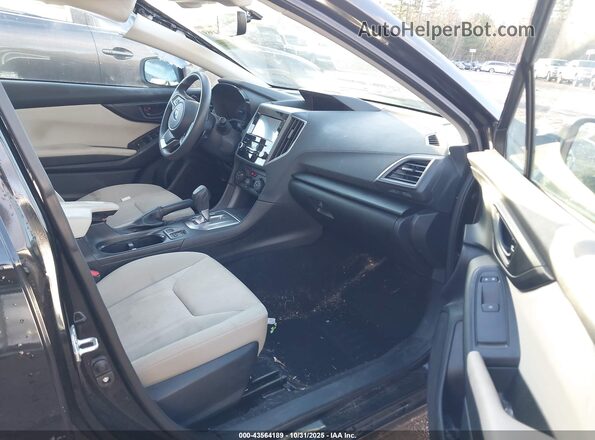 4S3GTAD60N3711651 2022 SUBARU IMPREZA Черный Вид салона спереди