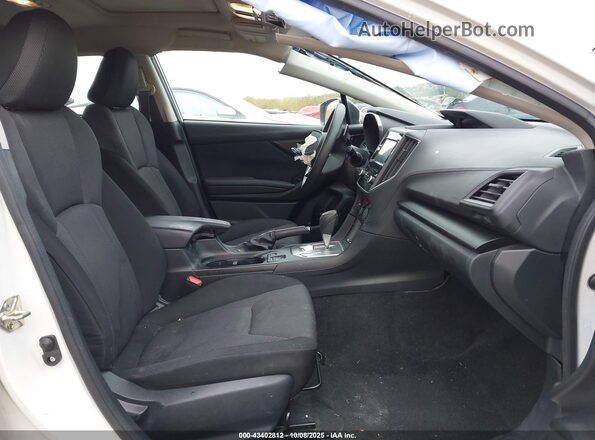 4S3GTAD67L3723972 2020 SUBARU IMPREZA White Front interior view