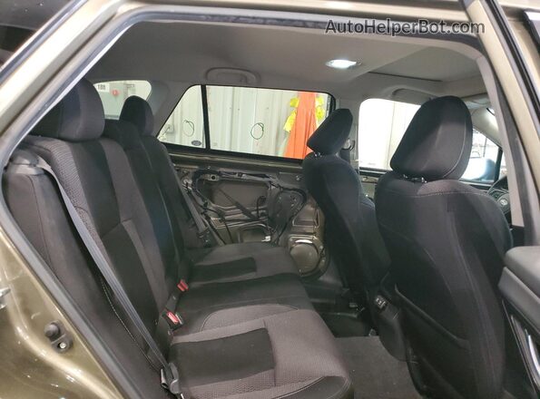 4S4BTAEC0L3211240 2020 SUBARU OUTBACK Green Rear interior view