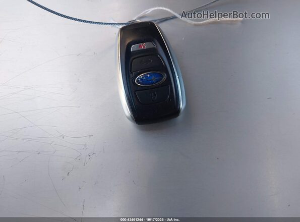 4S4BTAFC9N3216082 2022 SUBARU OUTBACK Серебряный Вид панели приборов