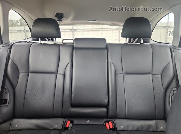 4S4BTANC3L3238982 2020 SUBARU OUTBACK Green Rear seats view