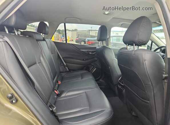 4S4BTANC3L3238982 2020 SUBARU OUTBACK Green Rear interior view